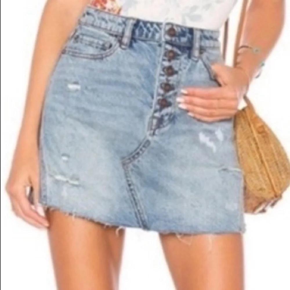 We the Free 29 blue BOHO button fly distressed fringe hem denim jean mini skirt